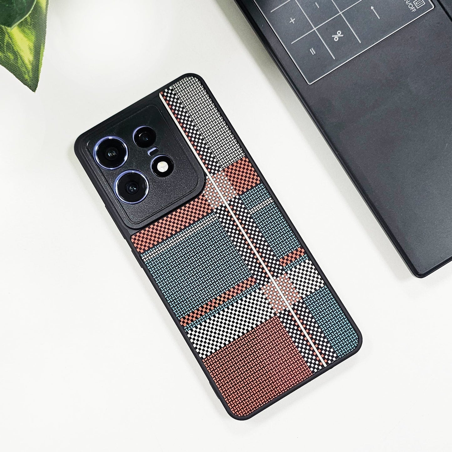 Motorola Edge 50 Pro 5G Luxury Grid Pattern Glass Back Shockproof Case